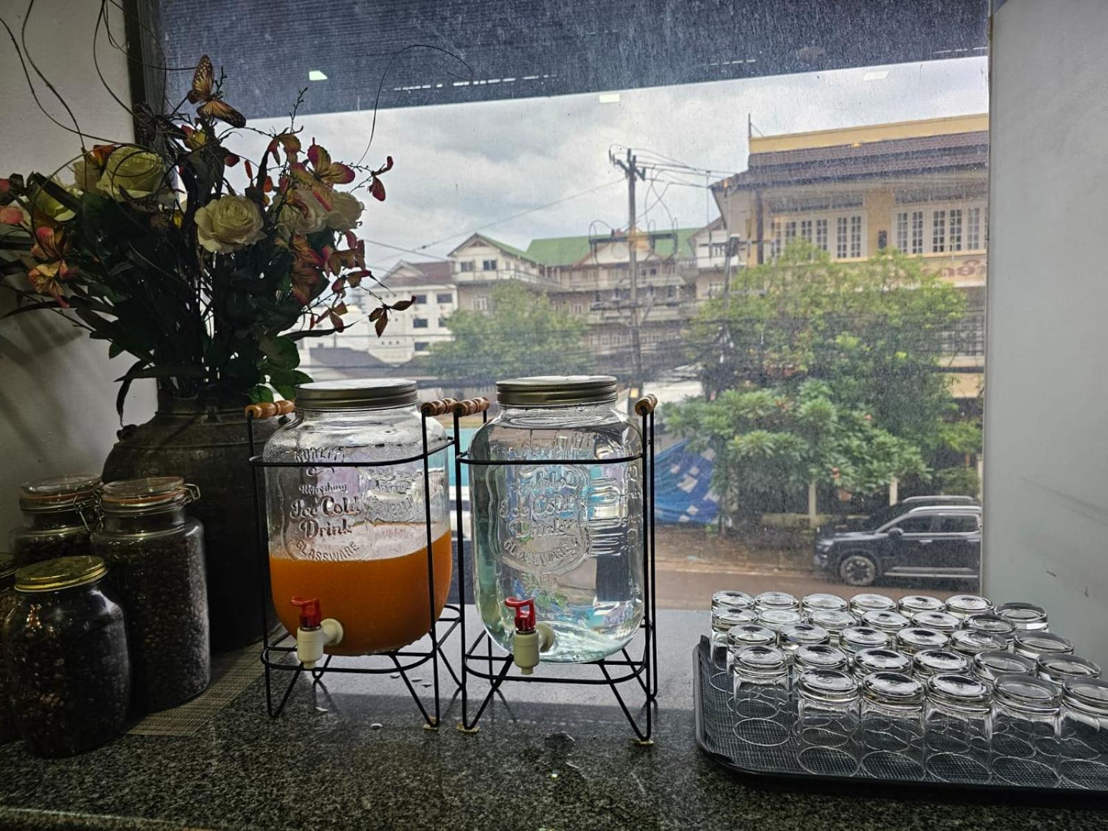 แฟมิลี บูทิก โฮเต็ล Hotel เวียงจันทน์ ภายนอก รูปภาพ