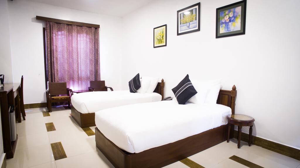แฟมิลี บูทิก โฮเต็ล Hotel เวียงจันทน์ ภายนอก รูปภาพ