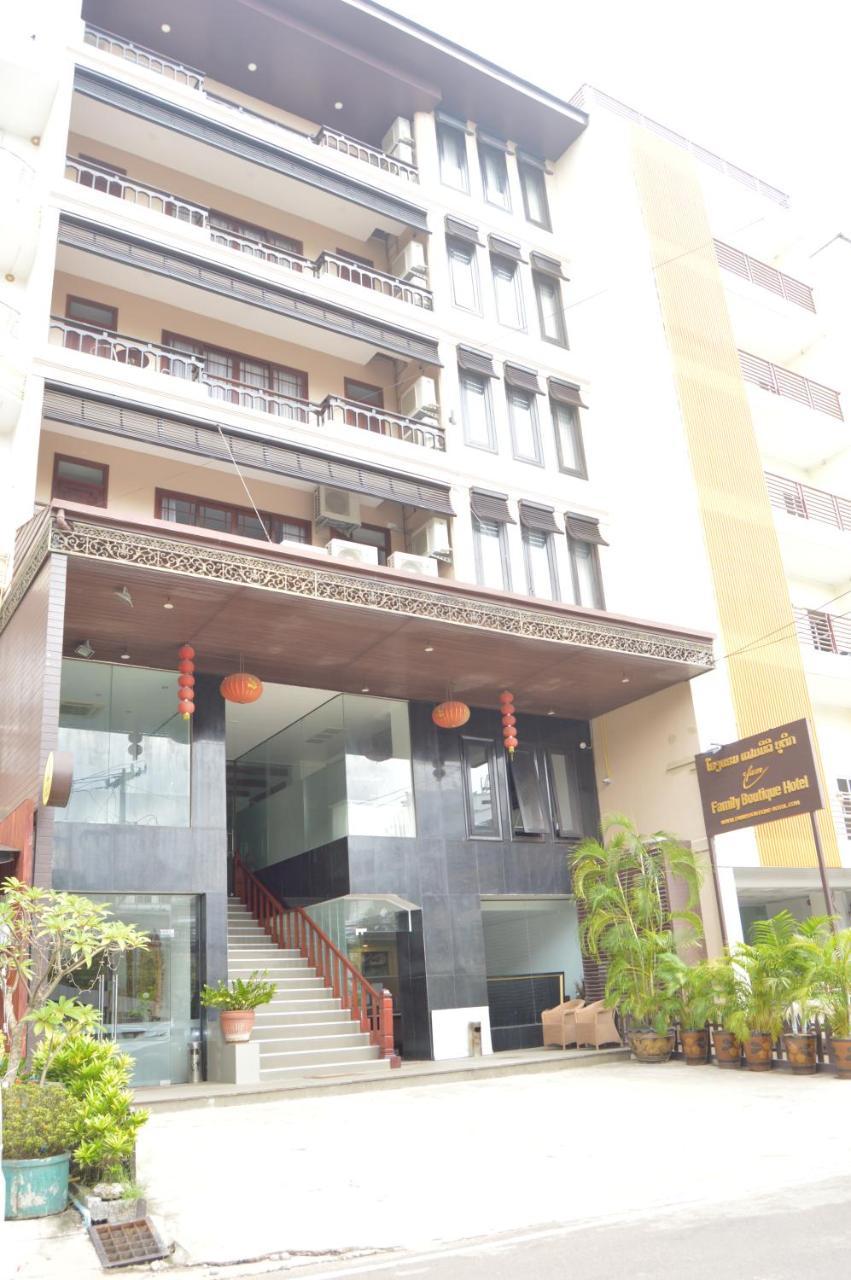 แฟมิลี บูทิก โฮเต็ล Hotel เวียงจันทน์ ภายนอก รูปภาพ